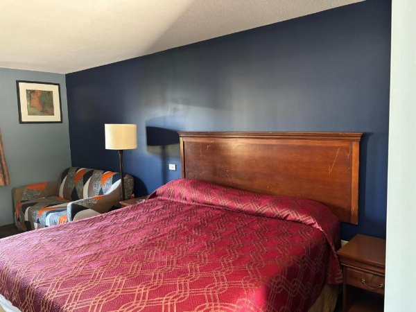 Budget Inn Express image 9