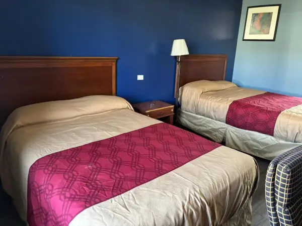 Budget Inn Express 8